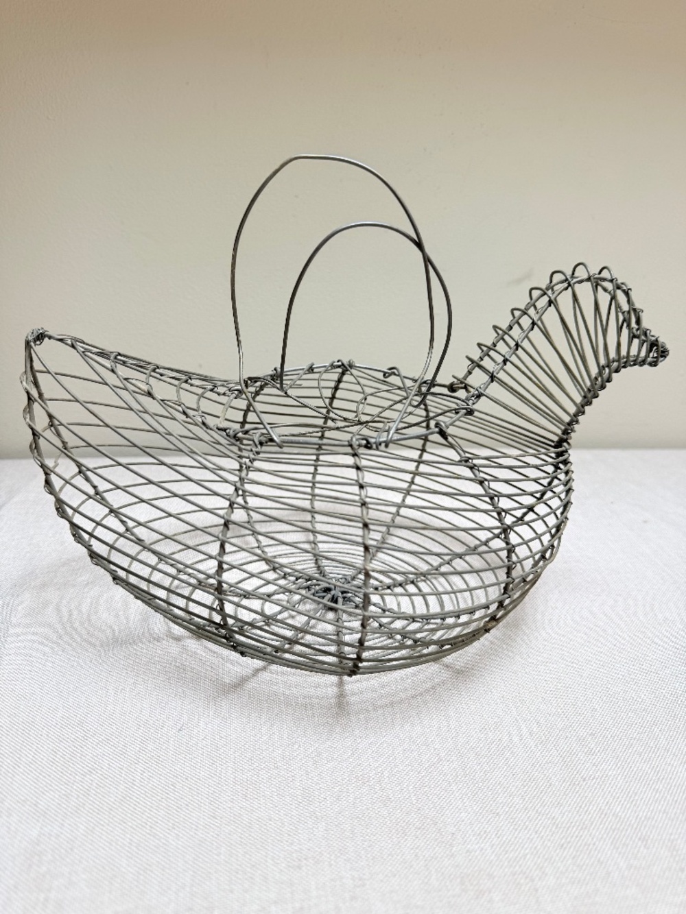 Vintage Rustic Wired Hen Gathering Egg Basket Farmhouse Decor